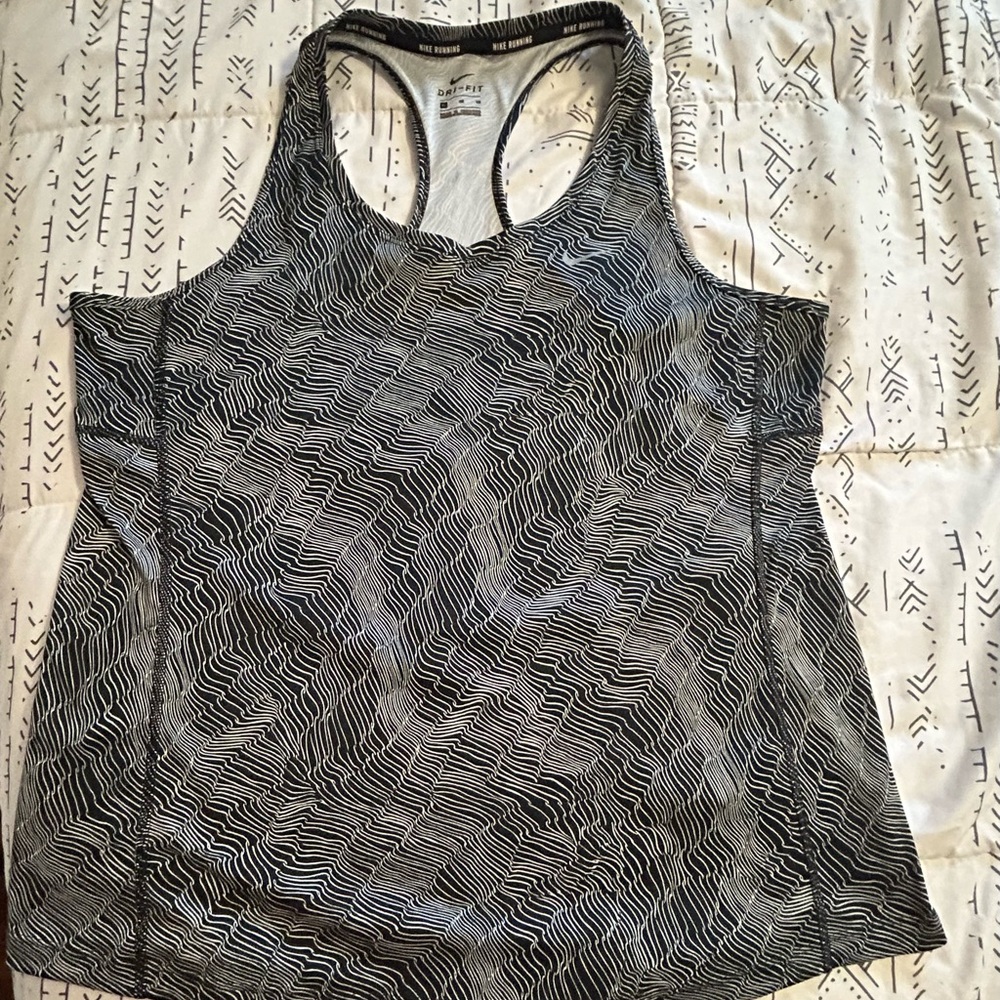 Nike Black and White Wave Pattern Tank Top Size XL
